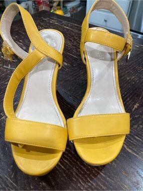 Nine West Yellow Open-Toe wedge Ankle Strap Sandals